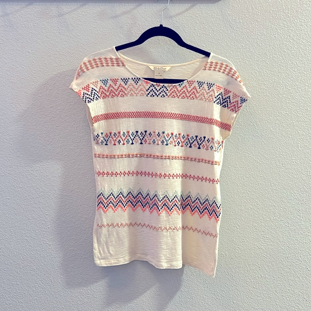 Lucky brand top. Fits more like a small